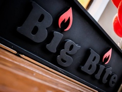 В Москве открылось второе стридфуд кафе Big Bite