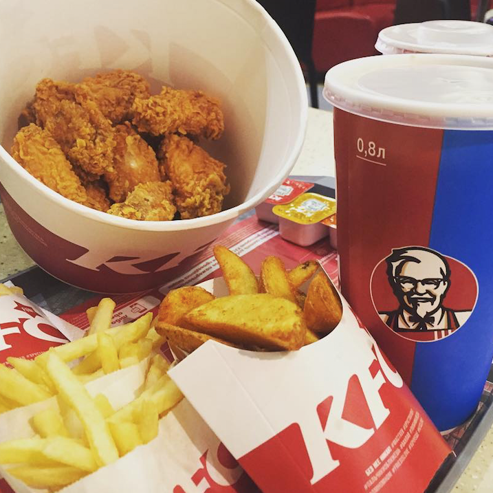 Рестораны KFC в Великобритании закрываются из-за нехватки куриного мяса