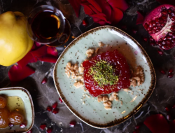Рецепт турецкого десерта Айва татлысы от су-шефа ресторана Eleven Meathouse Омера Гюмюш
