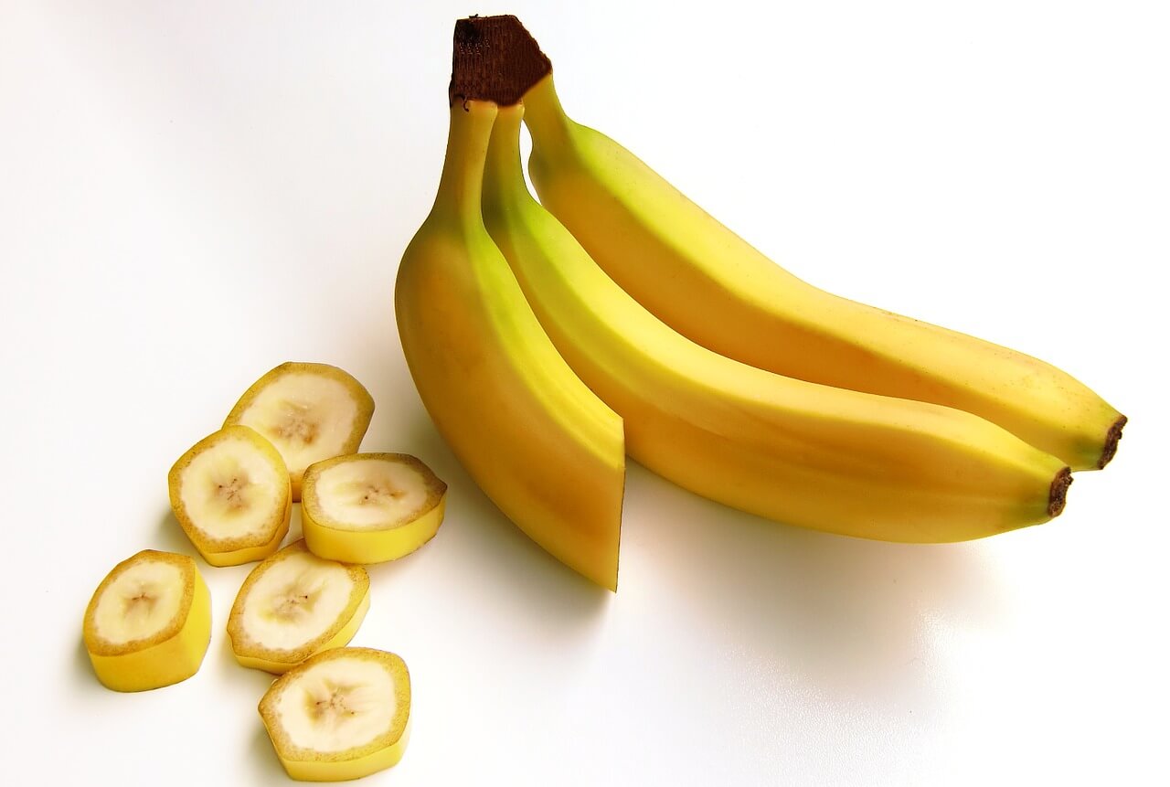 Японцы изобрели бананы со съедобной кожурой