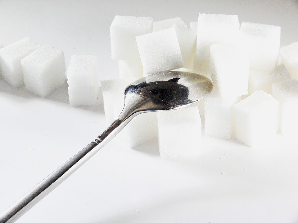 8 признаков того, что вы едите слишком много сахара