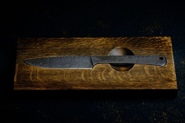 Именные ножи предложат гостям в ресторане "Жажда крови"