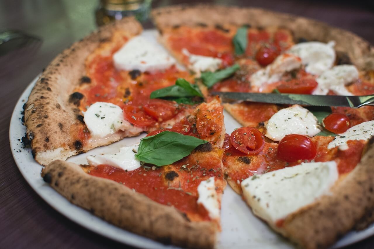 Искусство приготовления неаполитанской пиццы внесли в список культурного наследия ЮНЕСКО