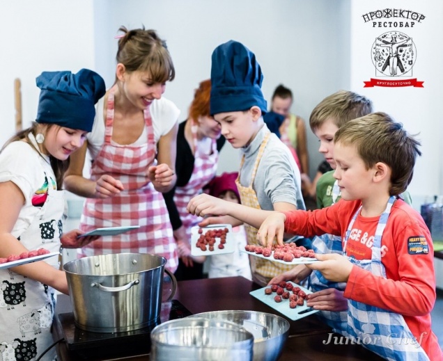Детская кулинарная школа рестобара «Прожектор»